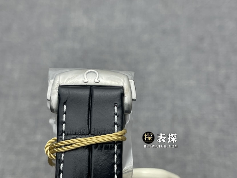 OM FactoryOmega Speedmaster top-tier 1:1super watch men's white panda plate leather strap model pictures and prices clasplive photos