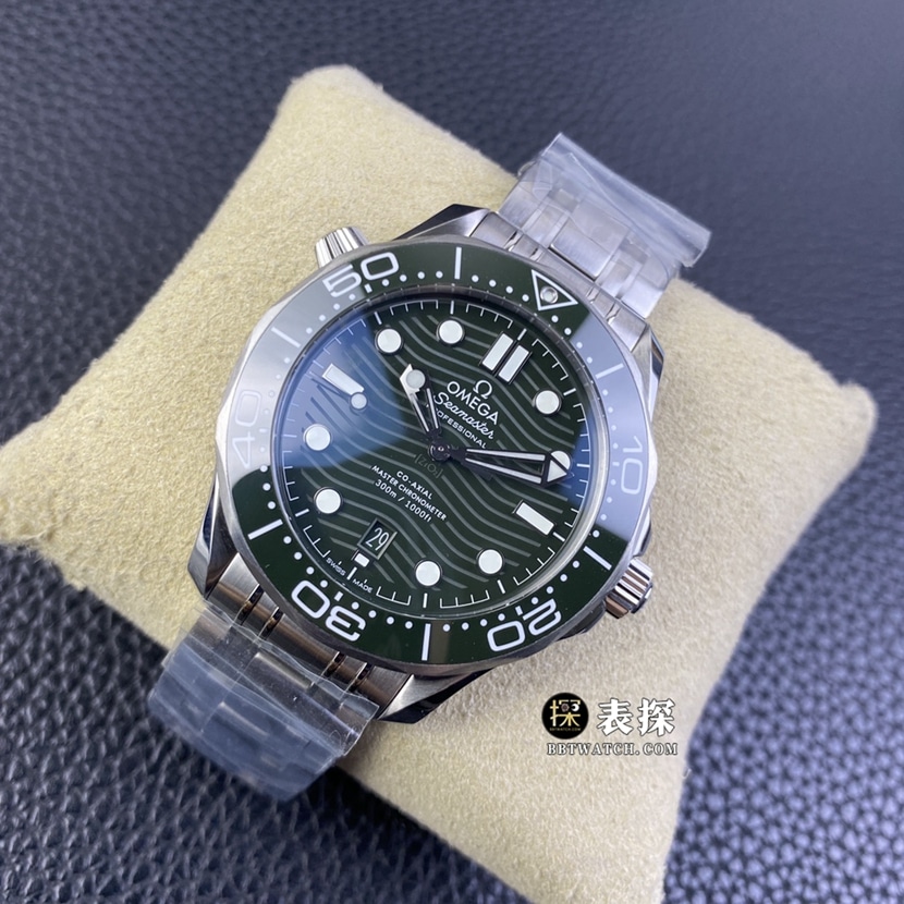 ZF FactoryOmegaSeamaster1:1super watch men's green dialsteel bracelet picture and price front live photo