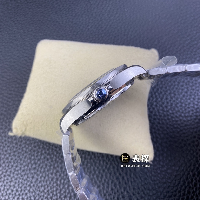 ZF FactoryOmegaSeamaster1:1super watch men's green dialsteel bracelet picture and priceside live photo