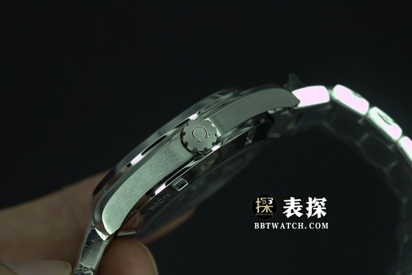VS FactoryOmegaSeamastersuper watch black dial silver needle steel bracelet model pictures and prices side live photo