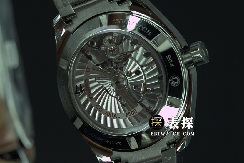 VS FactoryOmegaSeamastersuper watch black dial silver needle steel bracelet model picture and price caseback live photo