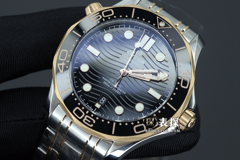 VS FactoryOmegaSeamaster300Mtop-tier watch men's rose gold black steel bracelet picture and price front live photo