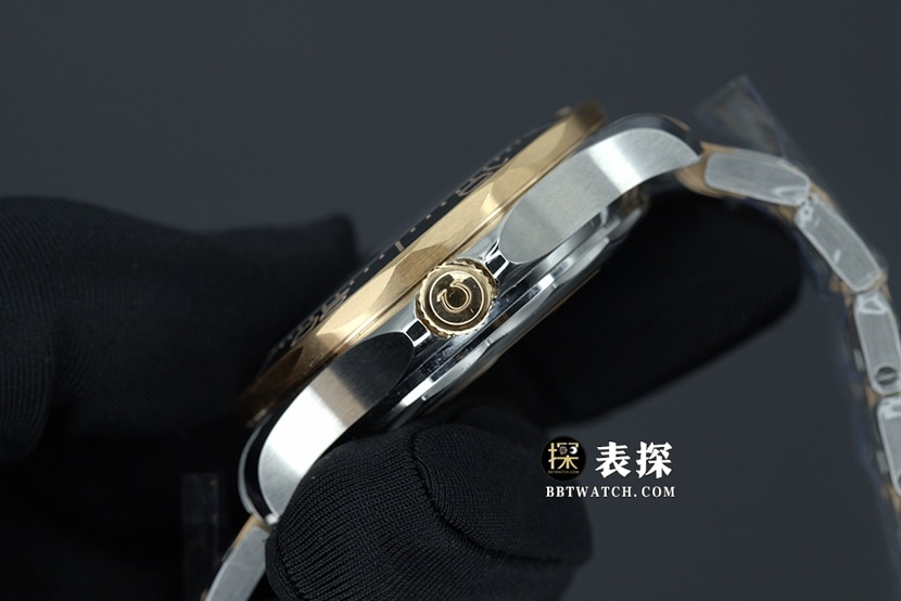 VS FactoryOmegaSeamaster300Mtop-tier watch men's rose gold black steel bracelet picture and priceside live photo