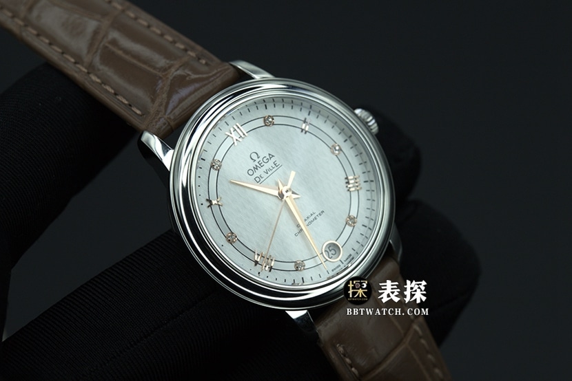 UVS FactoryOmega De Ville 424.10.33.20.52.001top-tier 1:1high-quality watch women's white dialleather strap model pictures and prices front live photo