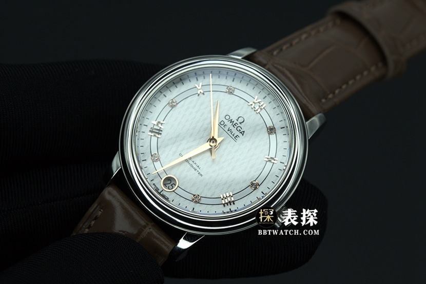 UVS FactoryOmega De Ville 424.10.33.20.52.001top-tier 1:1high-quality watch women's white dialleather strap model pictures and prices front live photo