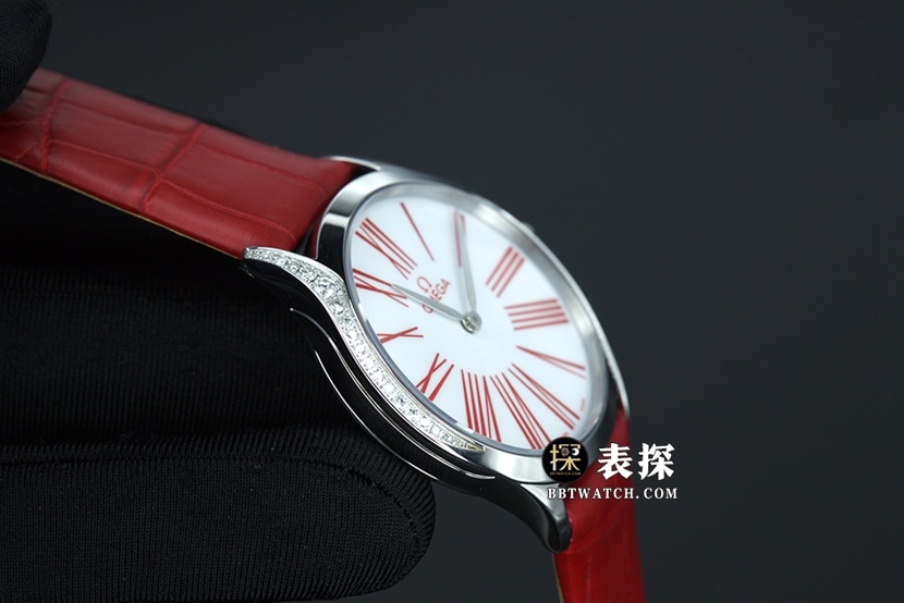 Omega Diefei top-tier watch women's white dialleather strap model pictures and prices side live photo