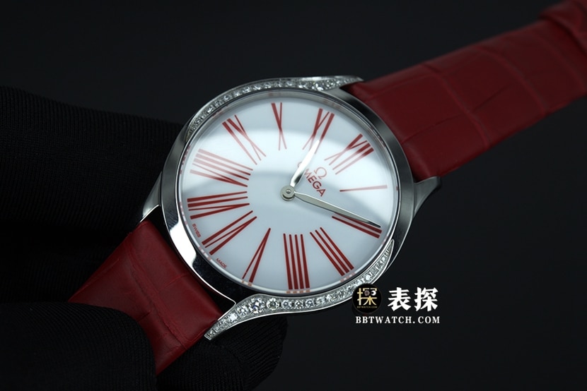Omega Diefei top-tier watch women's white dialleather strap model pictures and prices front live photo