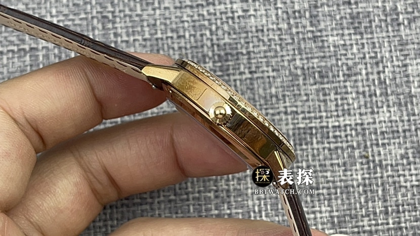 ZF FactoryJaeger-LeCoultre dating watch women's silver dialmoon phaseleather strap model pictures and prices side live photo