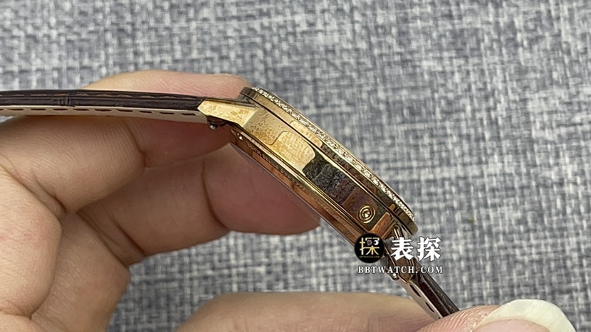 ZF FactoryJaeger-LeCoultre dating watch women's silver dialmoon phaseleather strap model pictures and prices side live photo