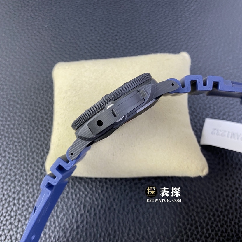 SBF factory Panerai sneak PAM012321:1super watch men's dark blue dial rubber model pictures and prices side live photo
