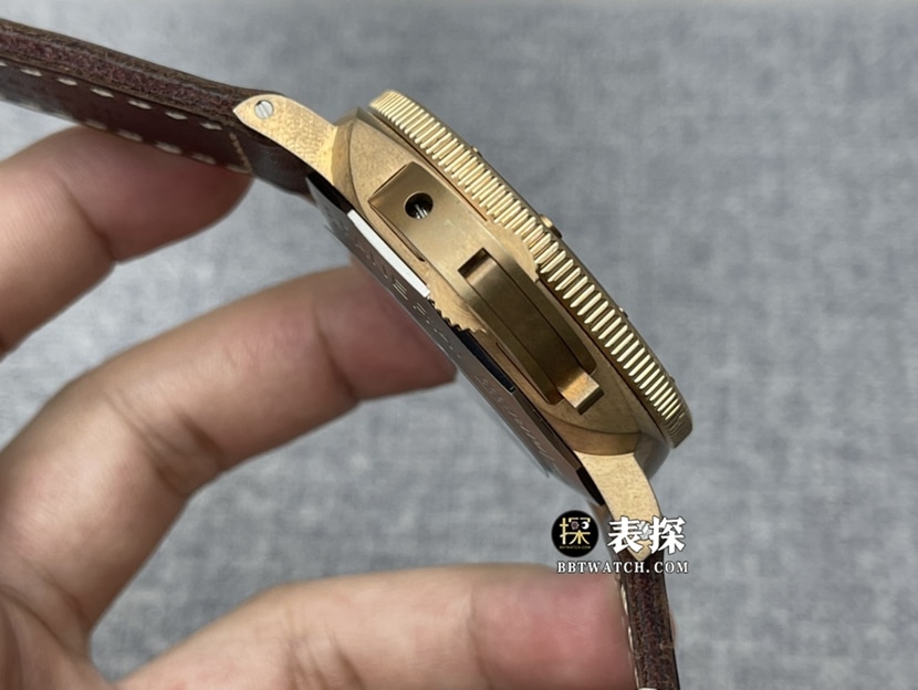 VS FactoryPanerai sneak PAM00968super watch men's brown plate leather strap model pictures and prices side live photo