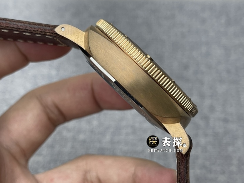 VS FactoryPanerai sneak PAM00968super watch men's brown plate leather strap model pictures and prices side live photo