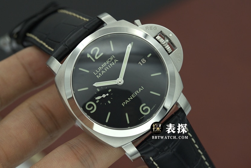 VS FactoryPanerai men's top-tier 1:1super watch black dialleather strap model PAM 00359front live photo