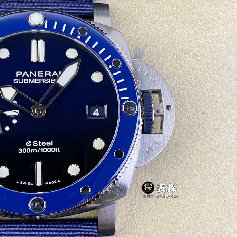 SBF Factory Panerai Submersible PAM01289 Super A Watch Men's Dark Blue Dial Leather Strap Style - Front Real Shot Pictures and Price
