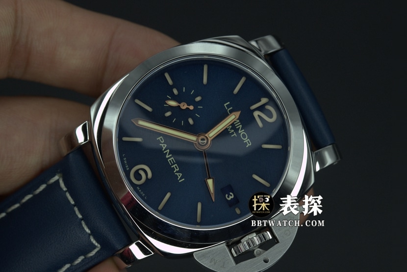 VS FactoryPaneraiPAM688top-tier 1:1high-quality watch men's blue dialleather strap picture and price front live photo