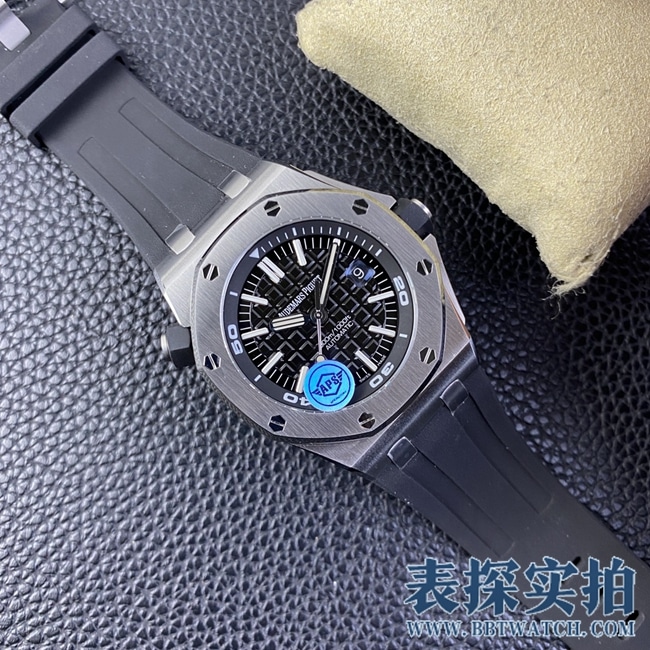 APSAudemars Piguetblack dialRoyal Oaktop-tier replica15710 watch_price_picture_quality like front