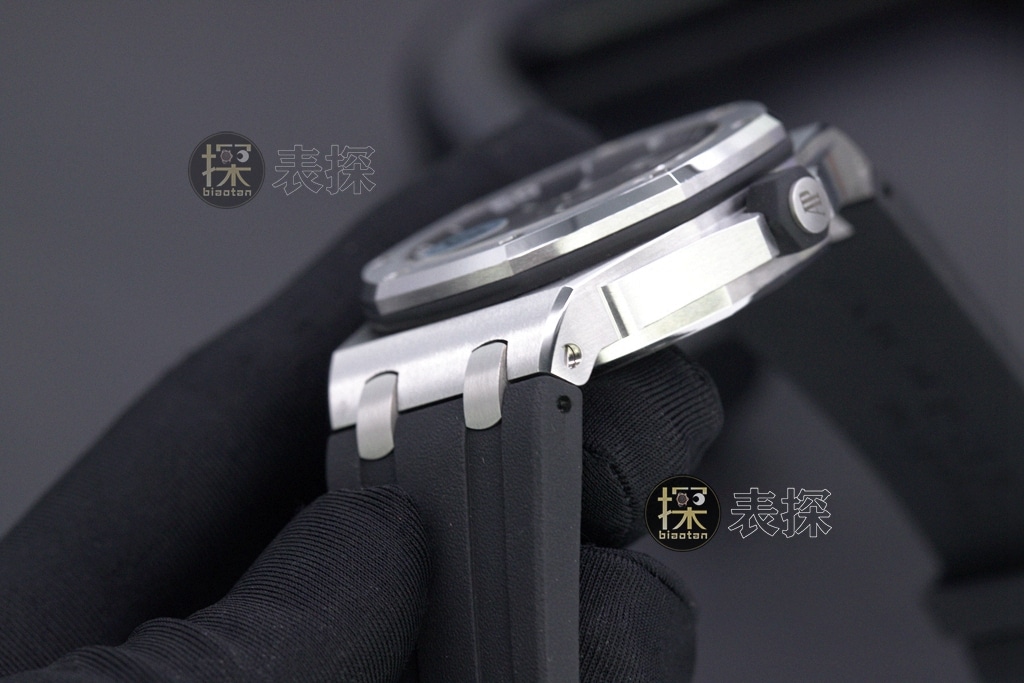 APS factory Audemars Piguet men's Royal Oak1:1super watch black dial rubber model 15710ST.OO.A002CA.01 side view