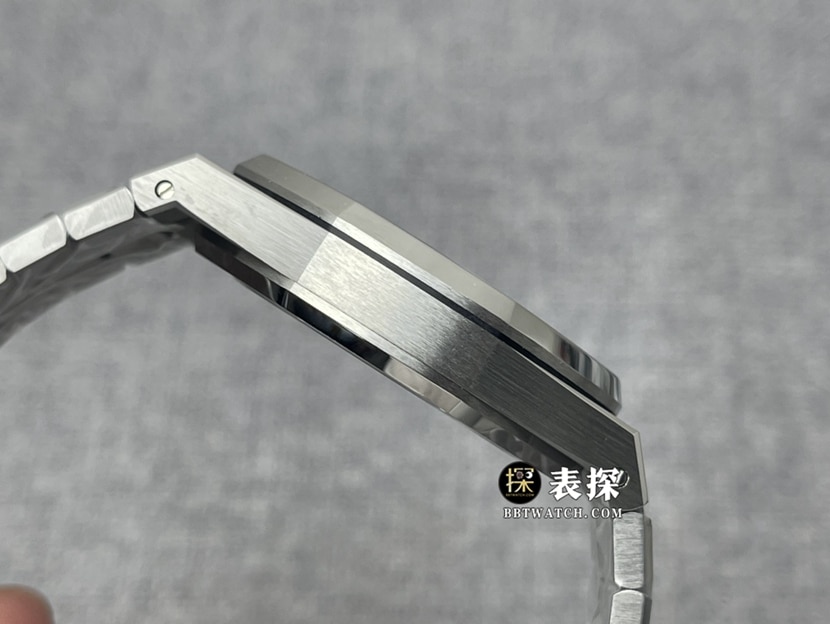 R8 factory Audemars PiguetRoyal Oak1:1top-tier watch men's smoked blue dial gradient sapphire crystalsteel bracelet model pictures and prices side live photo