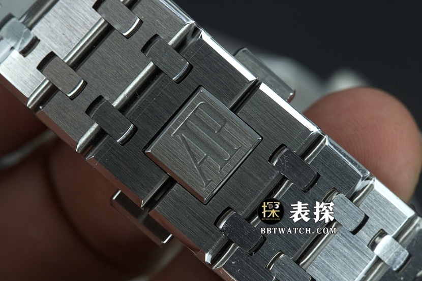 APS factory Audemars PiguetRoyal Oaktop-tier 1:1super watch men's white dialsteel bracelet pictures and prices braceletlive photos