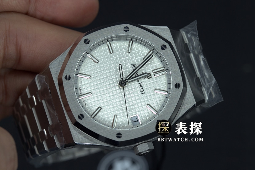 ZF factory Audemars Piguet Royal Oak 15500V2 top collectible watches men's white disk steel strap models pictures and price front real picture
