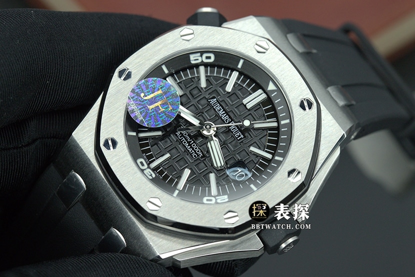 JF factory Audemars Piguet men's Royal Oak offshore type watch black dial rubber model 15703ST.OO.A002CA.01front live photo