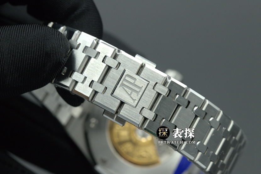 APS factory Audemars Piguet men's Royal Oak series watch black dialsteel bracelet model 15400ST.OO.1220ST.01braceletlive photos