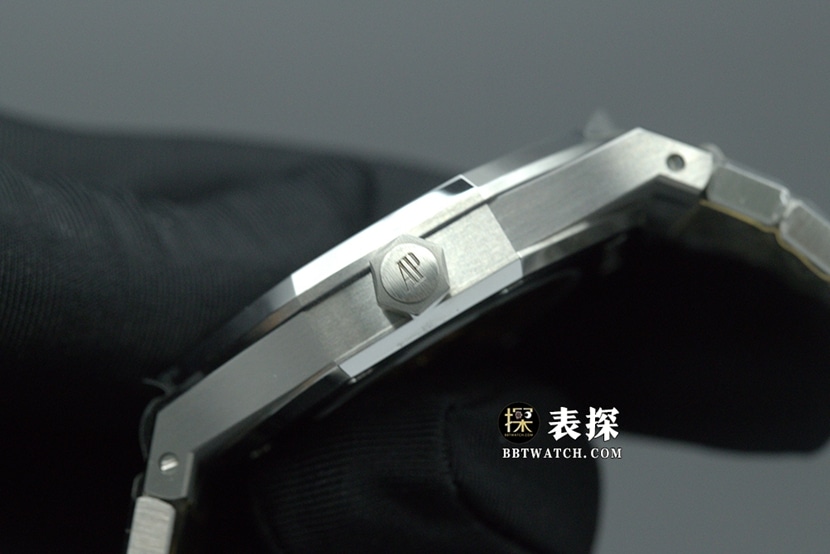 APS factory Audemars Piguet men's Royal Oak series watch black dialsteel bracelet model 15400ST.OO.1220ST.01side live photo