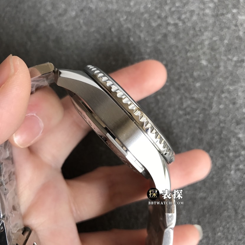 BL factory Breitling Legend Aviation top-tier 1:1high-quality watch men's blue panda disc steel bracelet model pictures and prices side live photo