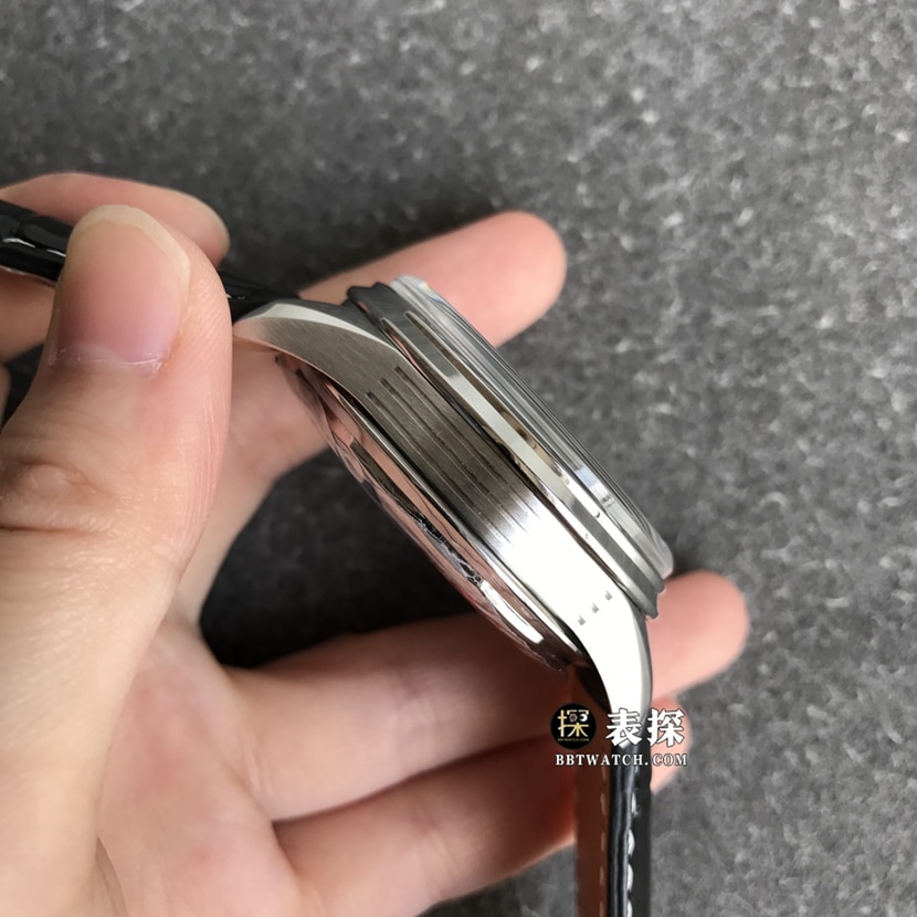 Breitling B01chronographtop-tier 1:1high-quality watch men's silver panda disk leather strap model pictures and prices side live photo