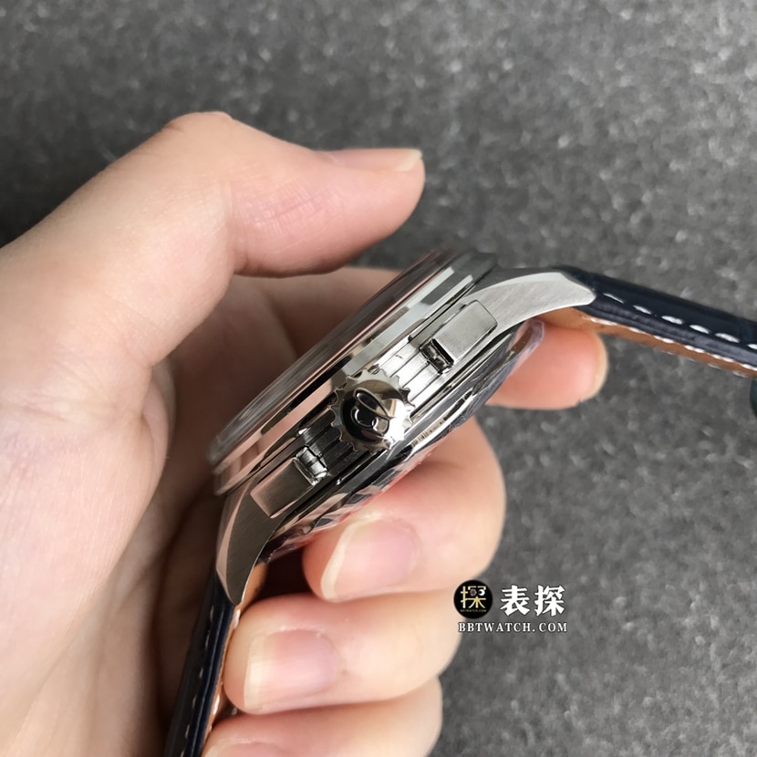 Breitling B01chronograph1:1top-tier watch men's dark blue dialleather strap model pictures and prices side live photo