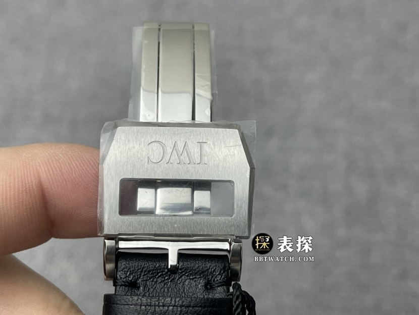 ZF FactoryIWC watch pilot top-tier 1:1super watch men's black dialleather strap model pictures and prices clasplive photos