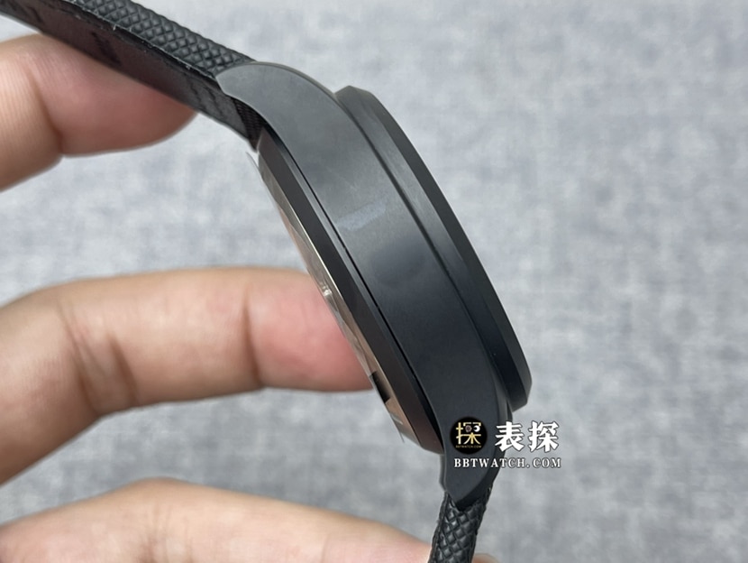 ZF FactoryIWC watch flight IW389001top-tier watch men's black dialleather strap model pictures and prices side live photo