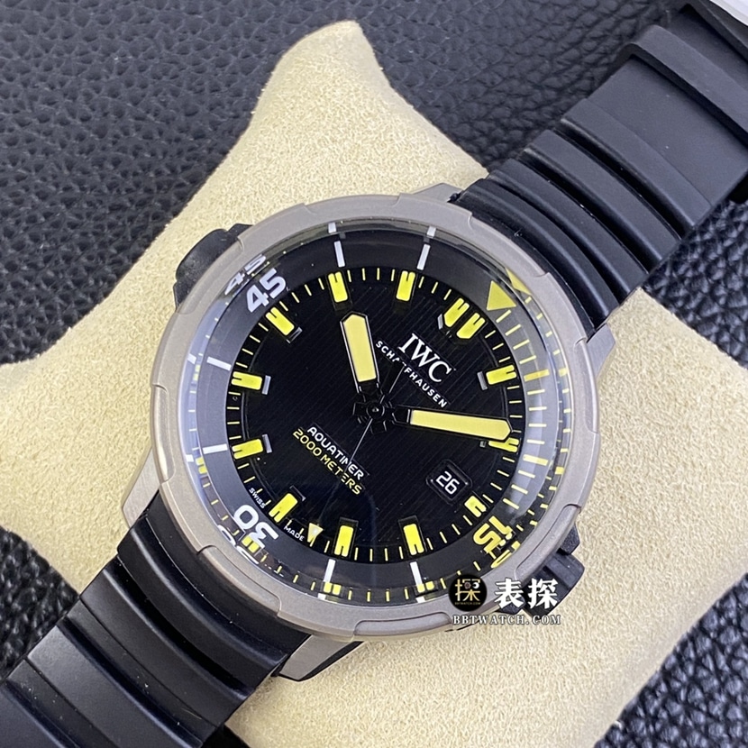 V6s factory IWC watch marine timepiece watch men's black dial rubber model pictures and prices front live photo