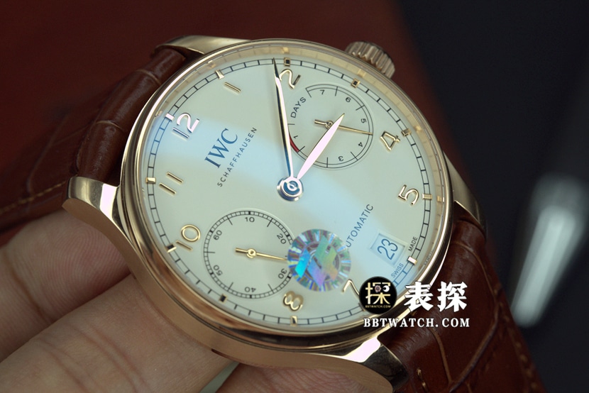 ZF FactoryIWC Portugal top-tier 1:1super watch men's rose gold white leather strap model pictures and prices front live photo