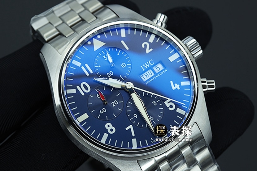 ZF factory Universal Pilot Chronograph IW377717 super A watches men's blue disk steel strap models pictures and price front real picture