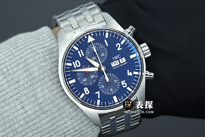 ZF factory Universal Pilot Chronograph IW377717 super A watches men's blue disk steel strap models pictures and prices wear real picture