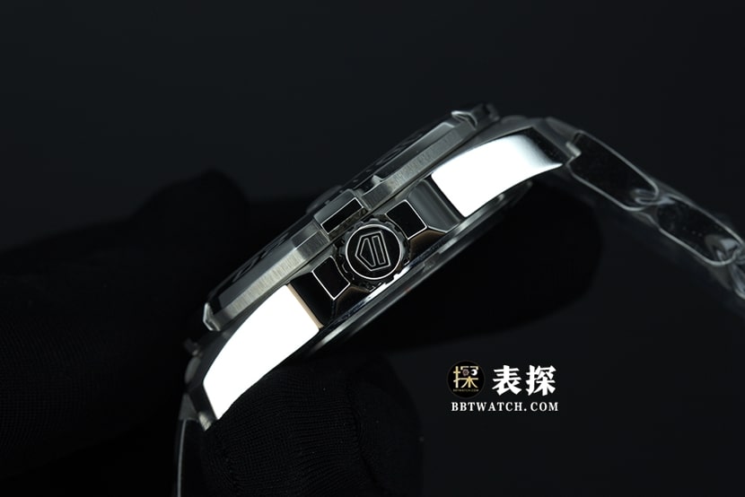 TAG Heuer Aquaracer top-tier watch men's black dialsteel bracelet model pictures and prices side live photo