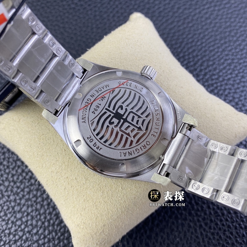 Glashütte Original top-tier watch men's blue dialsteel bracelet pictures and prices caseback live photo
