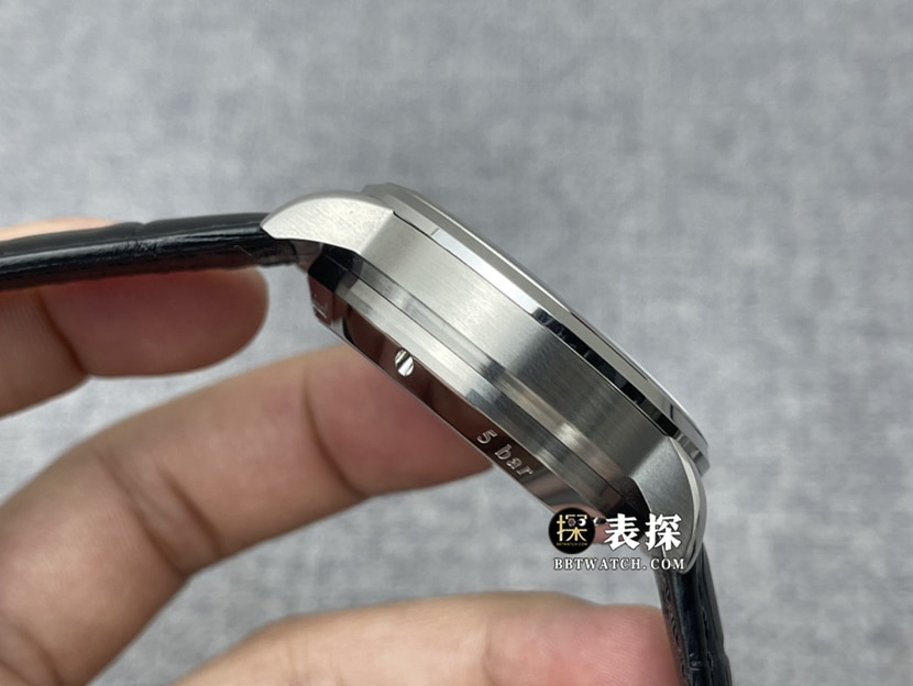 AI factory Glashütte Original original eccentric watch men's white dialleather strap model pictures and prices side live photo