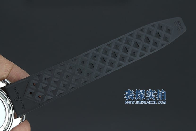Blancpainreplica watchGS Fifty Fathoms radiation-free Barracuda bracelet details