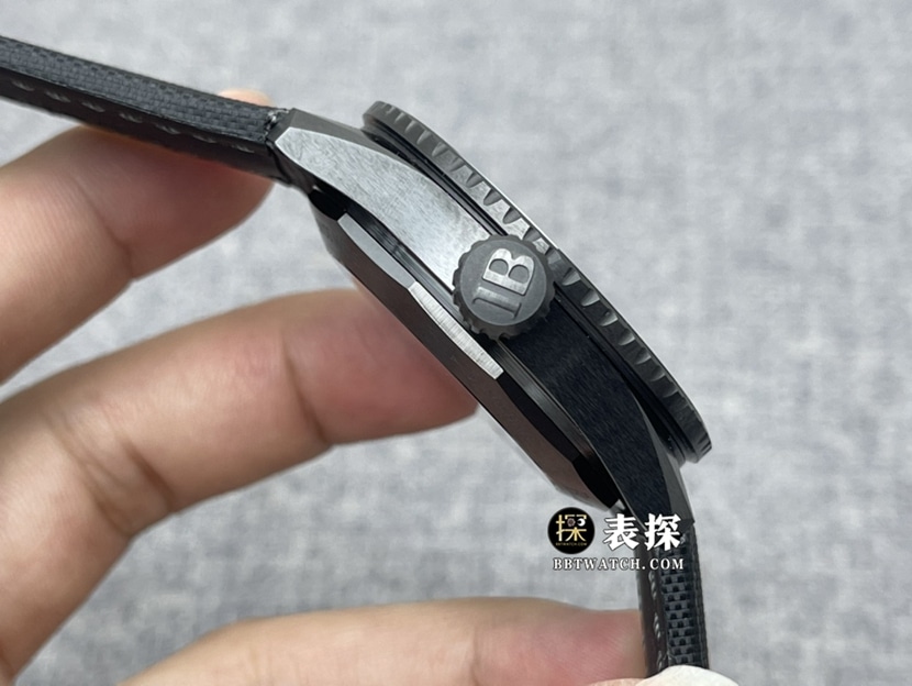 GF FactoryBlancpain Fifty Fathoms 5000top-tier 1:1super watch men's green dialleather strap picture and price side live photo