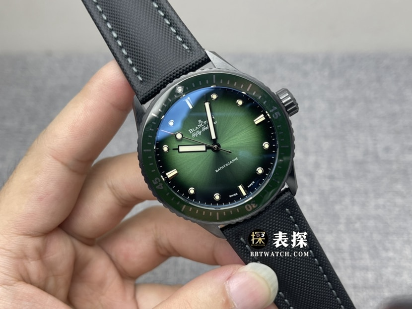 GF FactoryBlancpain Fifty Fathoms 5000top-tier 1:1super watch men's green dialleather strap picture and price front live photo