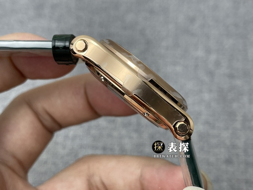 YF factory Chopard ladies happy diamond top-tier 1:1high-quality watch green mother-of-pearl plate leather strap model pictures and prices side live photo