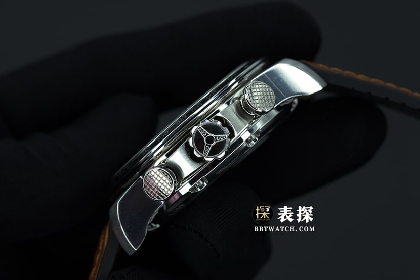 V7 factory Chopard racing super A watches men's dark gray panda disk rubber models pictures and price side real picture