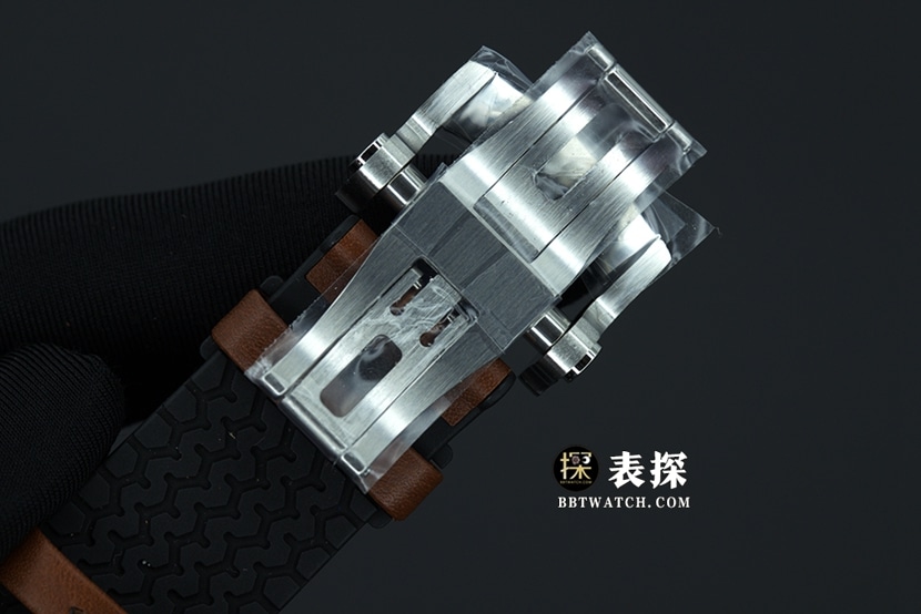 V7 factory Chopard racing super A watches men's dark gray panda disk rubber models pictures and price buckle real picture