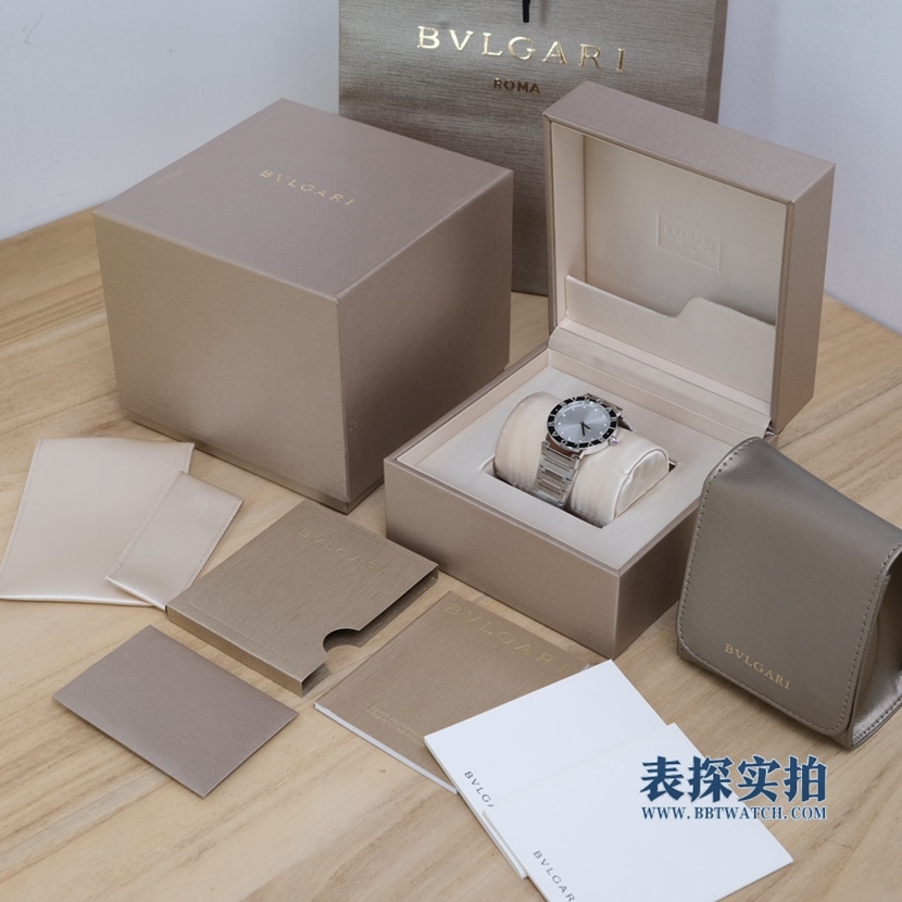 How much does a big factory high-quality BvBvlgari ladies silver diamond quartz watch cost?