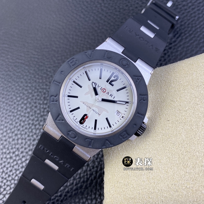 BVF factory Bvlgari103539top-tier 1:1super watch men's white dial rubber model picture and price front live photo
