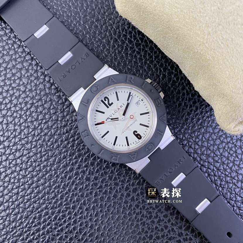 BVF factory Bvlgari103539top-tier 1:1super watch men's white dial rubber model picture and price front live photo