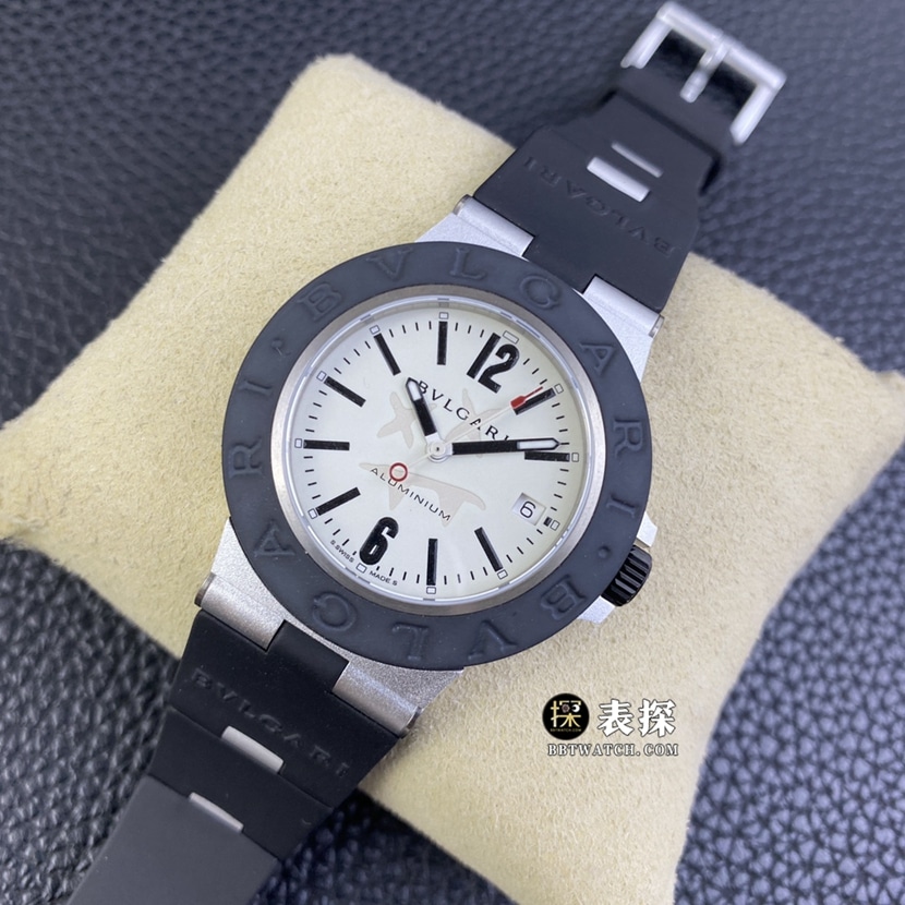 BVF factory Bvlgari103539top-tier 1:1super watch men's white dial rubber model picture and price front live photo