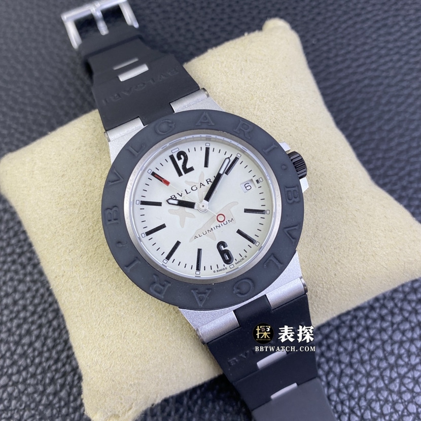 BVF factory Bvlgari103539top-tier 1:1super watch men's white dial rubber model picture and price front live photo